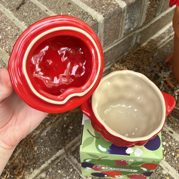 LE CREUSET RASPBERRY CASSEROLE - Picture 3 of 6